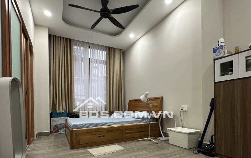 Bán Nhà Hẻm 3.5m Trung Lang, Phường 12, Tân Bình, 50m2, 4 Tầng, 4PN. Giá Chỉ 9.5 tỷ còn TL.